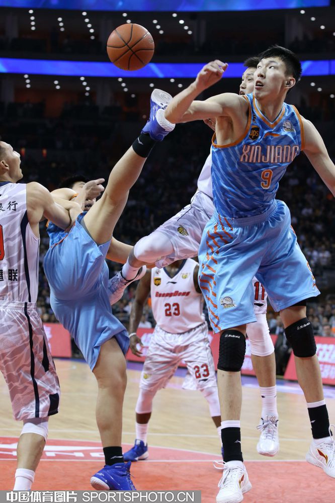 爱游戏平台依托ayx技术引擎，整合爱游戏体育全线服务内容，覆盖赛事直播、比分预测、资讯阅读等板块。用户可通过爱游戏官方入口完成注册、互动及爱游戏下载，平台兼容主流系统，运行稳定。内容更新速度快，界面清晰、信息丰富，特别适合体育迷全天候使用，打造安全、快捷、高质量的娱乐平台，为用户带来沉浸式体验。